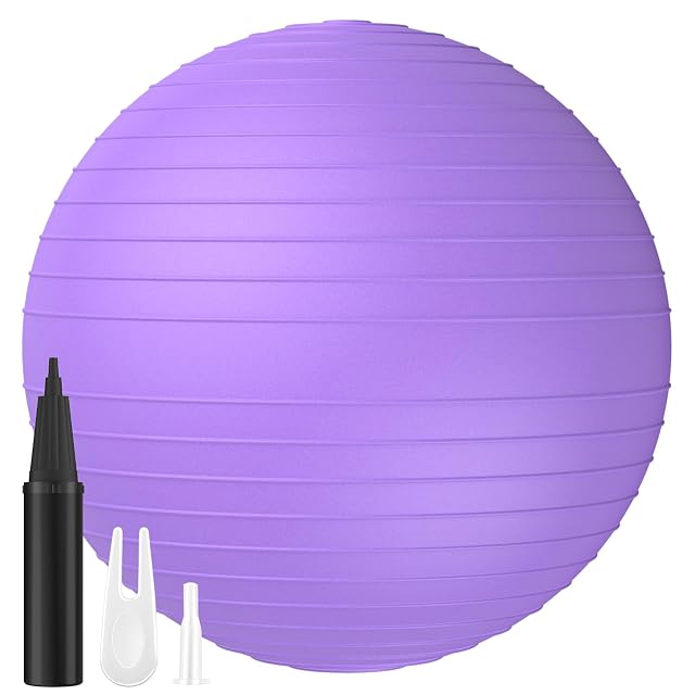 Ballon de yoga lilas DEPAR à nervures antidérapantes horizontales, avec une pompe bâton noire et deux embouts